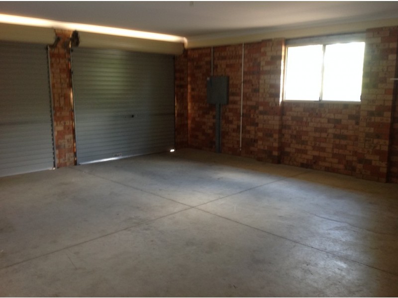 61 Veale St, Wagga Wagga NSW 2650