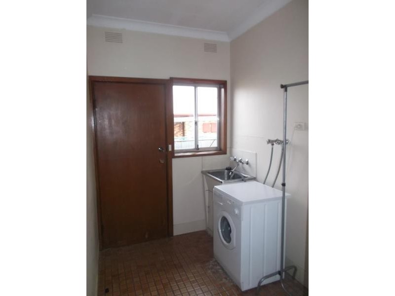 2/7 Edney St, Kooringal NSW 2650