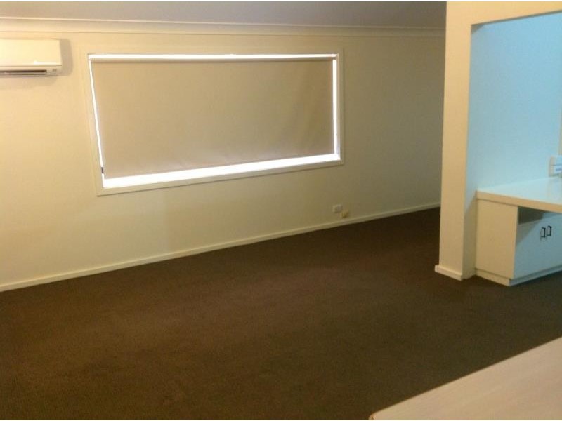 21 Gossett Street, Wagga Wagga NSW 2650