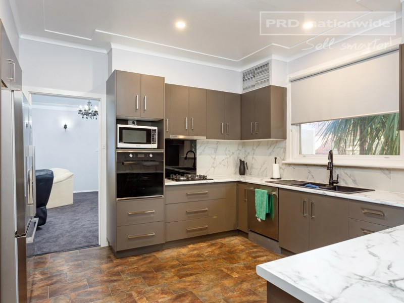95 Fernleigh Road, Turvey Park NSW 2650