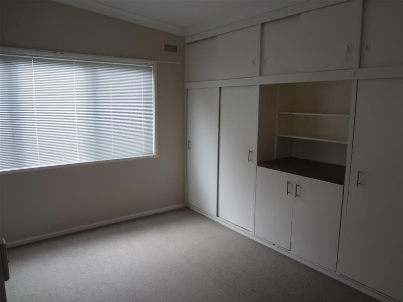 35 Warrawong Street, Kooringal NSW 2650