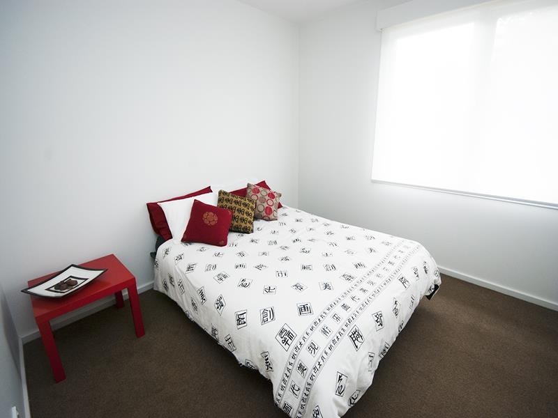 4 Chifley Crescent, Kooringal NSW 2650