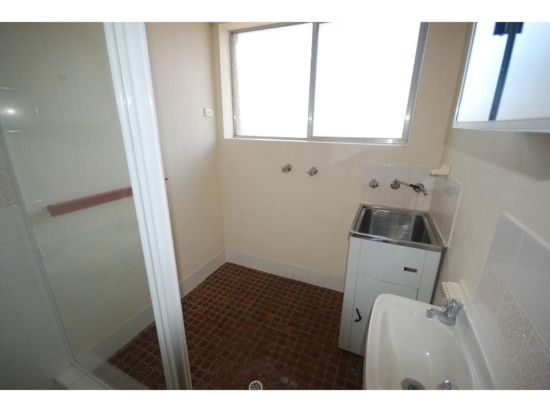Unit 3/9 Nordlingen Drive, Tolland NSW 2650