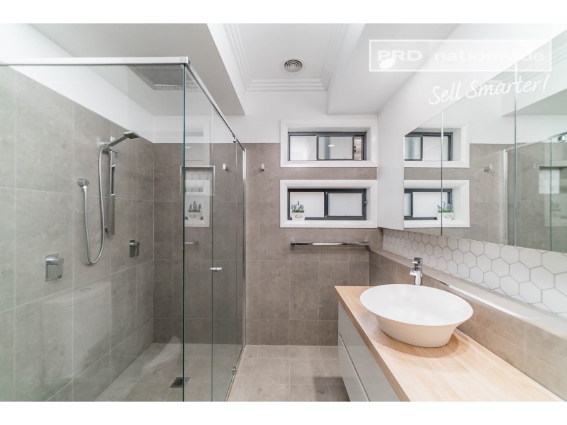 20 Rhoda Avenue, Wagga Wagga NSW 2650