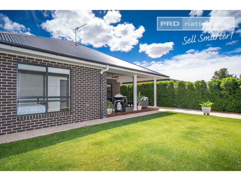 20 Rhoda Avenue, Wagga Wagga NSW 2650