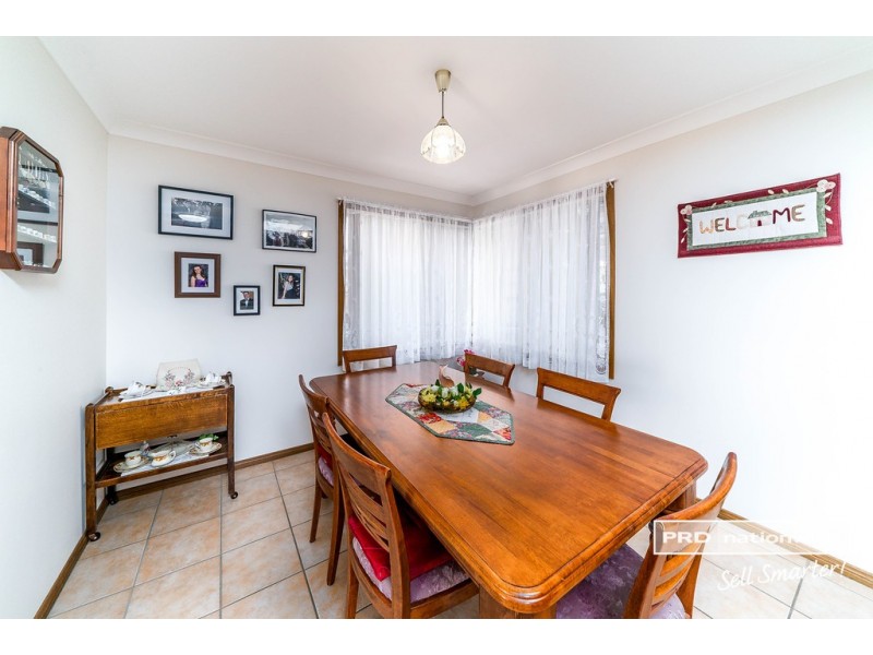 63 Paldi Crescent, Glenfield Park NSW 2650