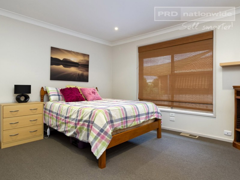 15 Osborne Avenue, Kooringal NSW 2650