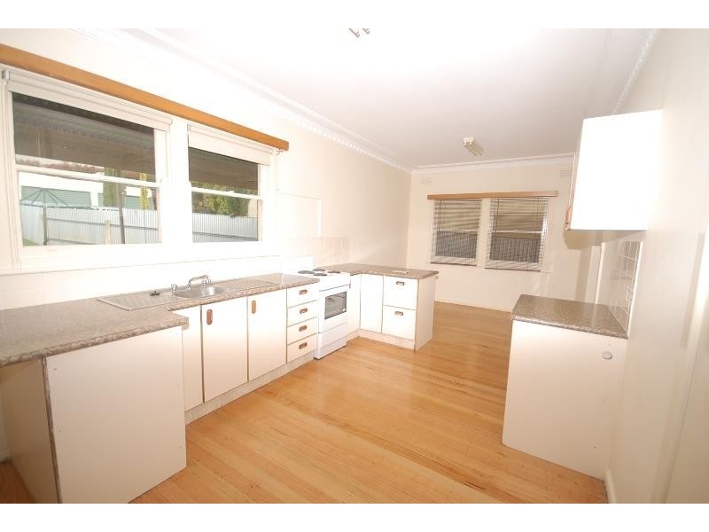 15 Marama Parade, Mount Austin NSW 2650