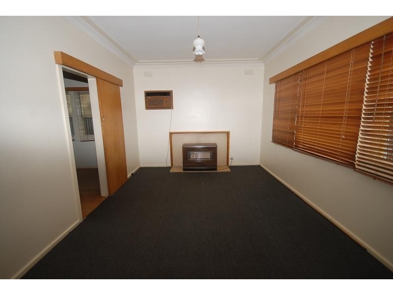 15 Marama Parade, Mount Austin NSW 2650