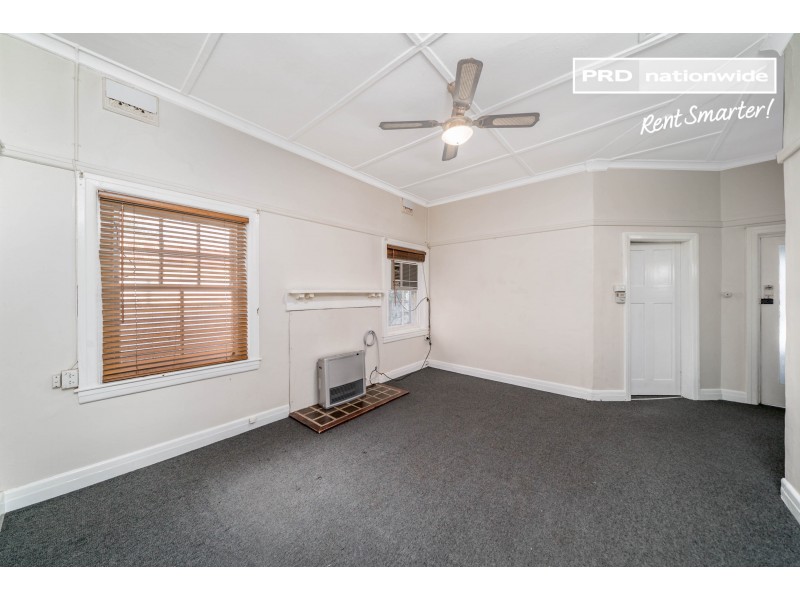 31 Norman Street, Wagga Wagga NSW 2650
