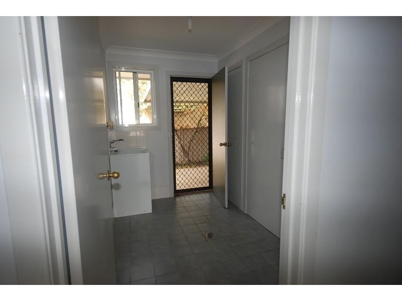 9 Canola Place, Estella NSW 2650