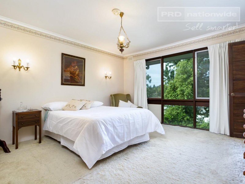 27 Warrawong Street, Kooringal NSW 2650