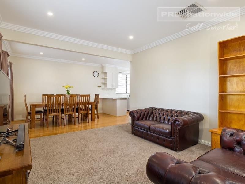 21 Croaker Street, Turvey Park NSW 2650