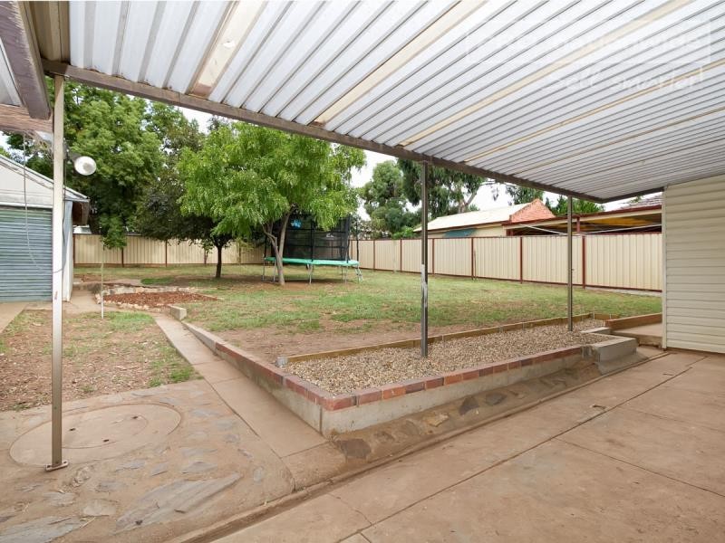 21 Croaker Street, Turvey Park NSW 2650