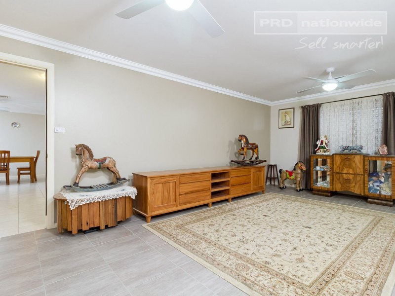 65 Barrima Drive, Glenfield Park NSW 2650