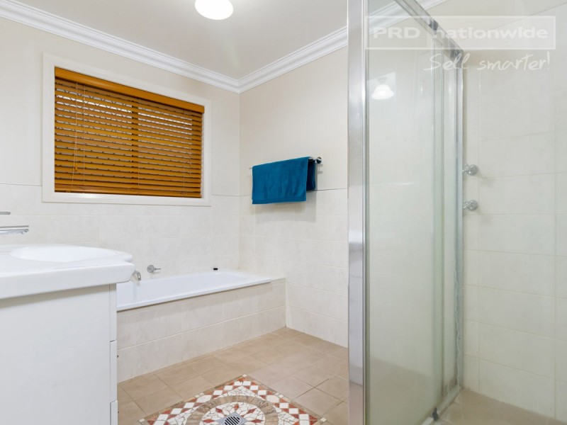 65 Barrima Drive, Glenfield Park NSW 2650