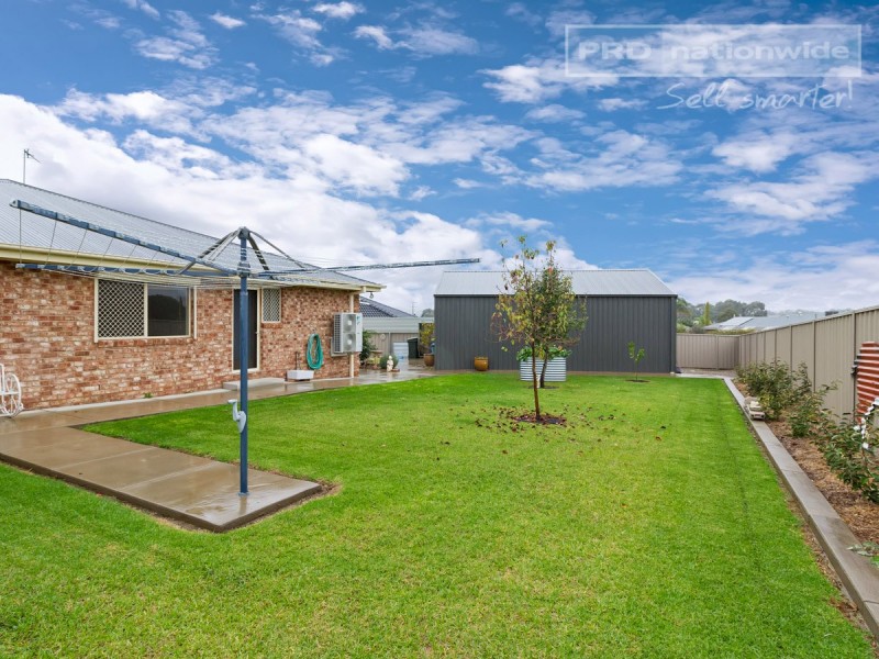 65 Barrima Drive, Glenfield Park NSW 2650