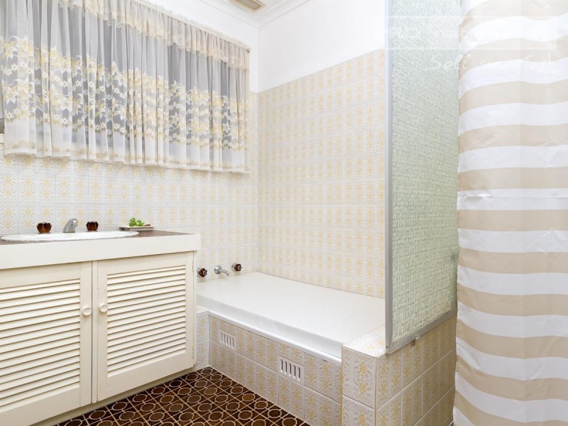 4 Kerr Street, Flowerdale NSW 2650