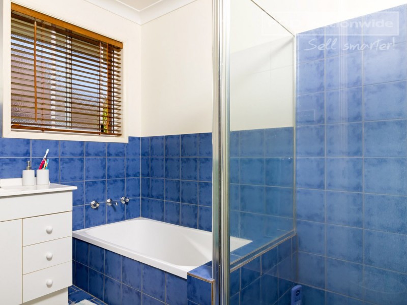 50 Nunkeri Street, Glenfield Park NSW 2650