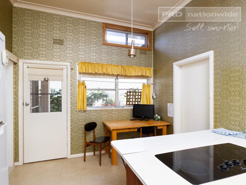 20 Acacia Street, Kooringal NSW 2650