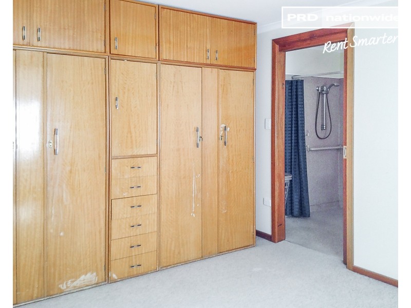 23 Panorama Street, Kooringal NSW 2650