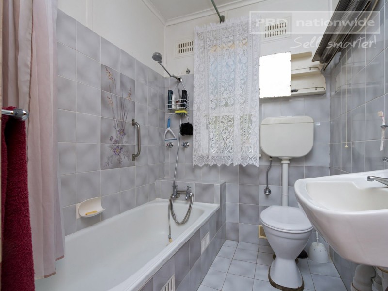 43 Tobruk Street, Ashmont NSW 2650