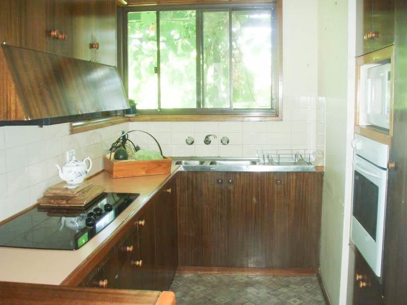 3 Falcon Place, Kooringal NSW 2650