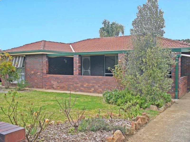 55 Cutler Avenue, Kooringal NSW 2650