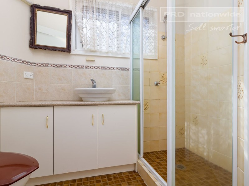 1 Kindra Lane, Turvey Park NSW 2650