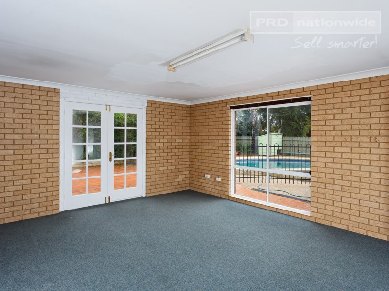 42 Brunskill Road, Lake Albert NSW 2650