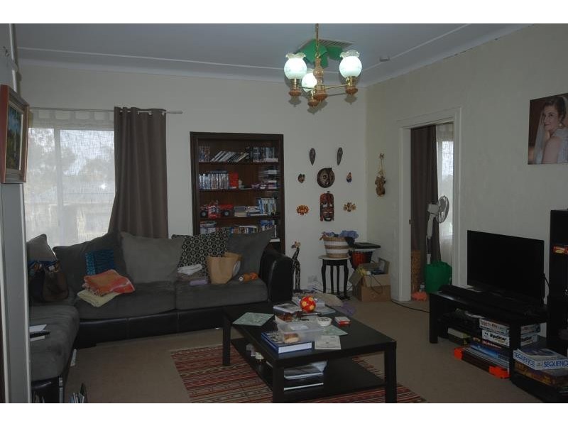 15 Bolger Avenue, Mount Austin NSW 2650