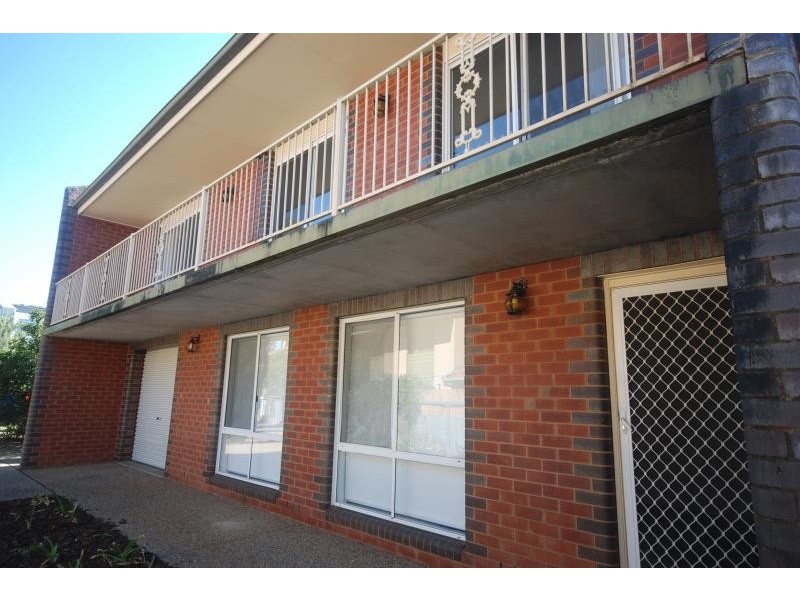 2/245 Edward Street, Wagga Wagga NSW 2650