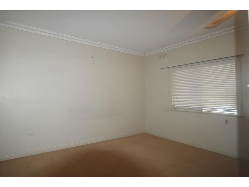 31 Kennedy Avenue, Kooringal NSW 2650