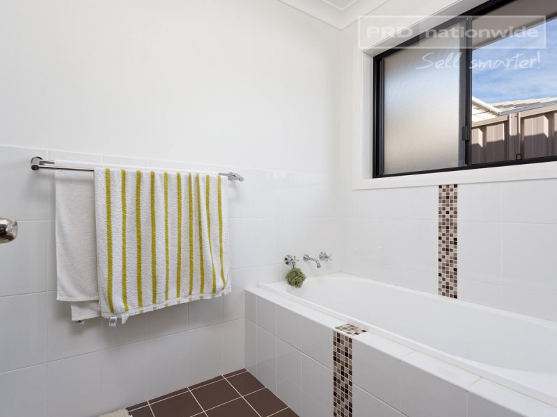38 Mirrul Street, Glenfield Park NSW 2650