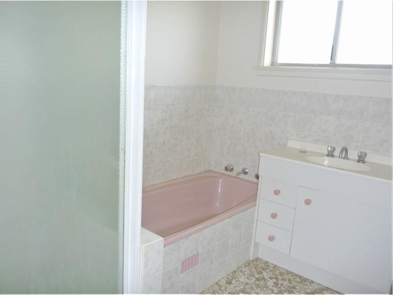 218 Fernleigh Road, Ashmont NSW 2650