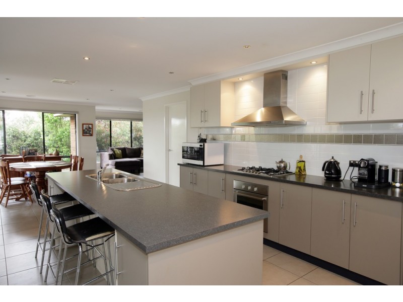 10 Budawang Place, Tatton NSW 2650