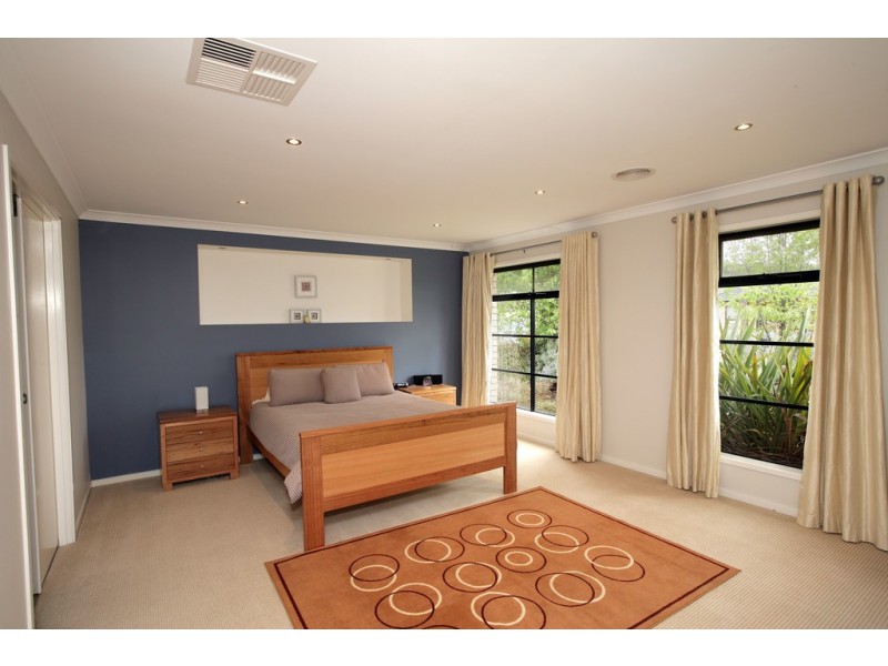 10 Budawang Place, Tatton NSW 2650