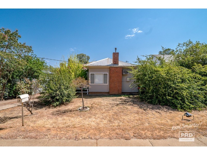 7 Doyle Avenue, Mount Austin NSW 2650