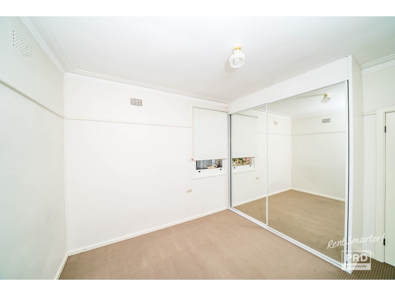 7 Doyle Avenue, Mount Austin NSW 2650