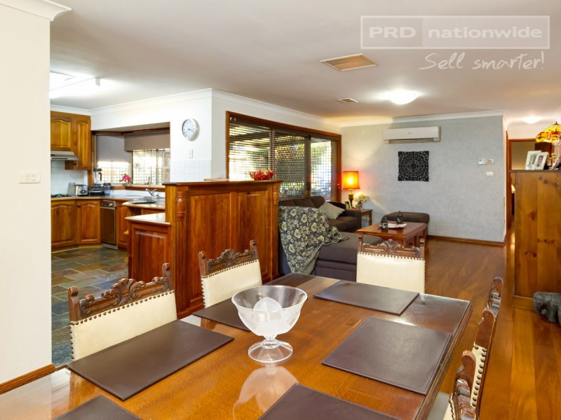 23 Warrambool Crescent, Glenfield Park NSW 2650