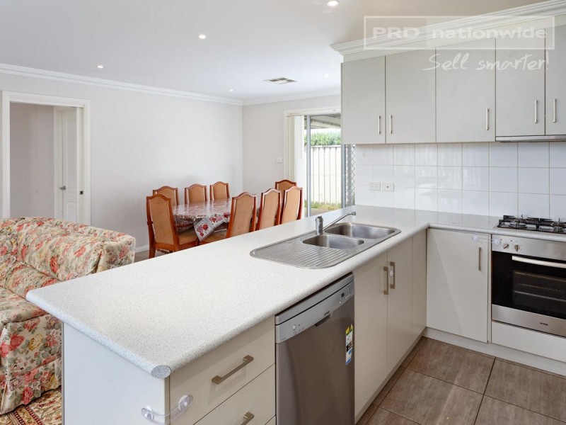 9/3 Bogong Crescent, Tatton NSW 2650