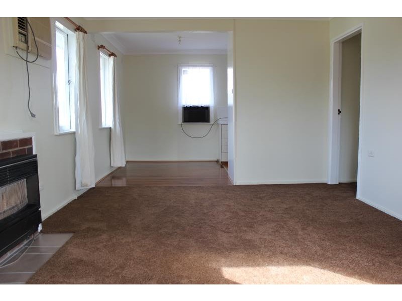 10 Condon Avenue, Mount Austin NSW 2650