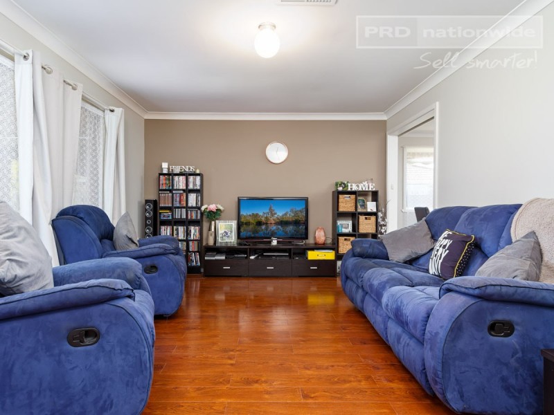 21 Coyne Street, Mount Austin NSW 2650