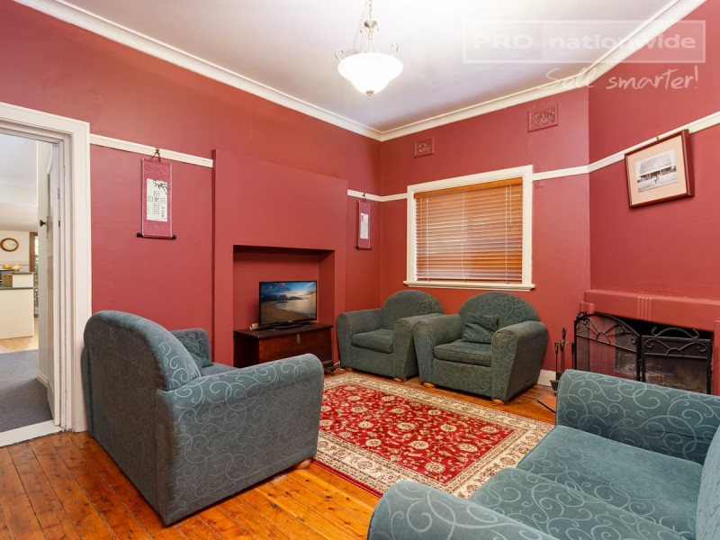 147 Docker Street, Wagga Wagga NSW 2650