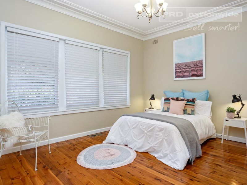 42 Mitchelmore Street, Turvey Park NSW 2650