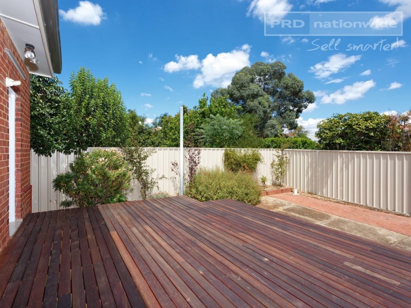 42 Mitchelmore Street, Turvey Park NSW 2650
