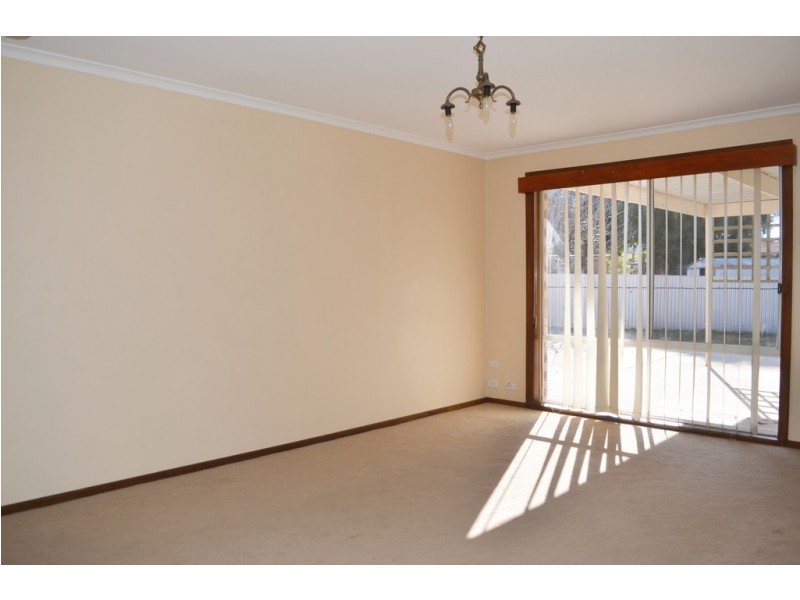 3/24 Incarnie Crescent, Wagga Wagga NSW 2650