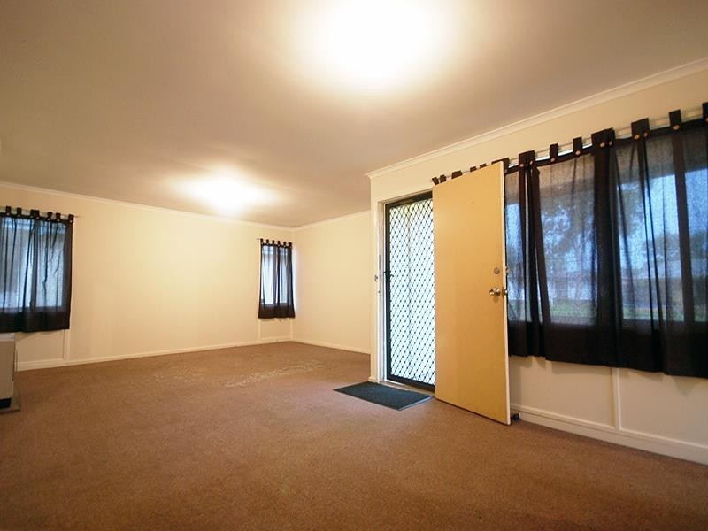 4 Toy Place, Tolland NSW 2650