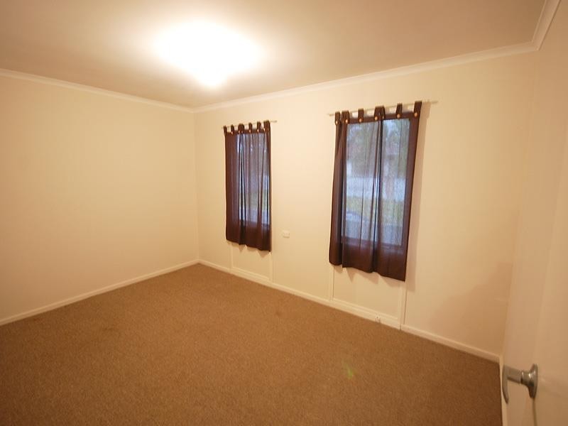 4 Toy Place, Tolland NSW 2650