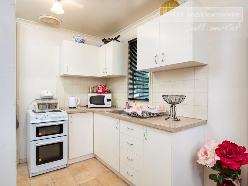 7 Warren Place, Ashmont NSW 2650